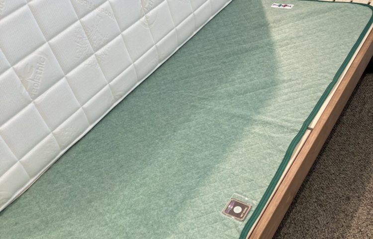スタッフの口コミ【マニフレックスのこれな~に?】~除湿シート編~